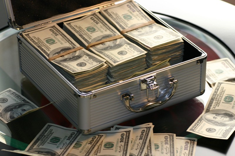 AML Requirements for Universal Bankers