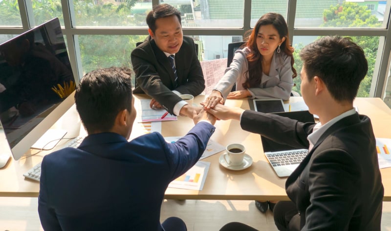 Accelerate Your Business' Growth With Strategic Partnerships & Joint Ventures with Amber Spears