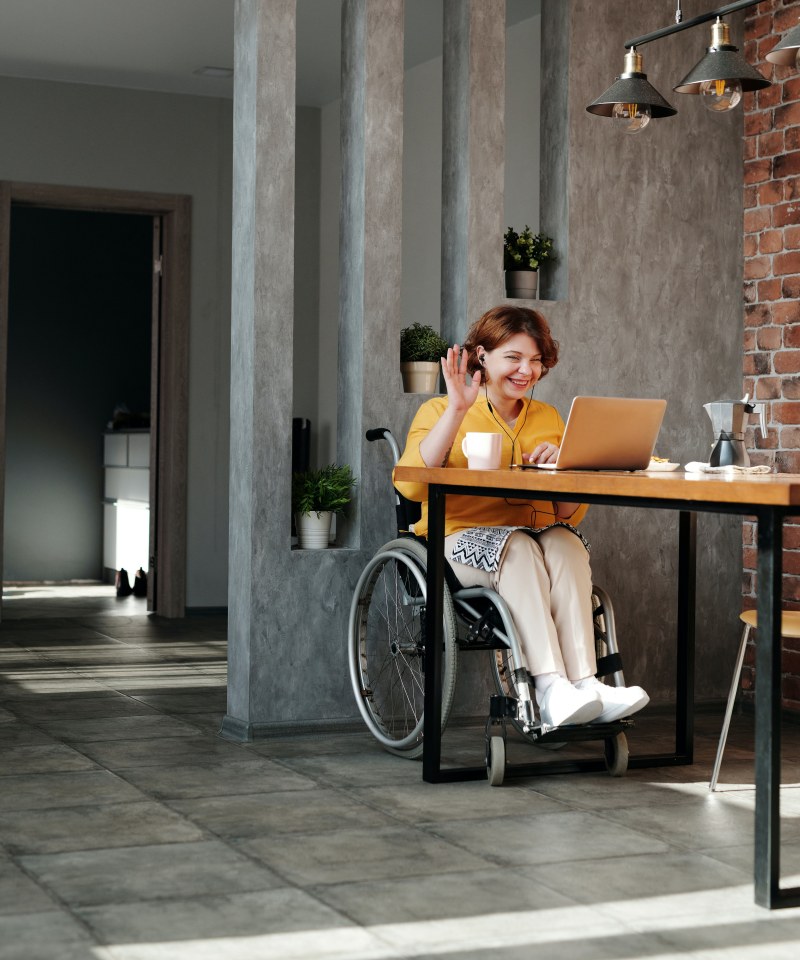Succeed with Remote Work: Skillfully Navigate Remote & Hybrid Environments