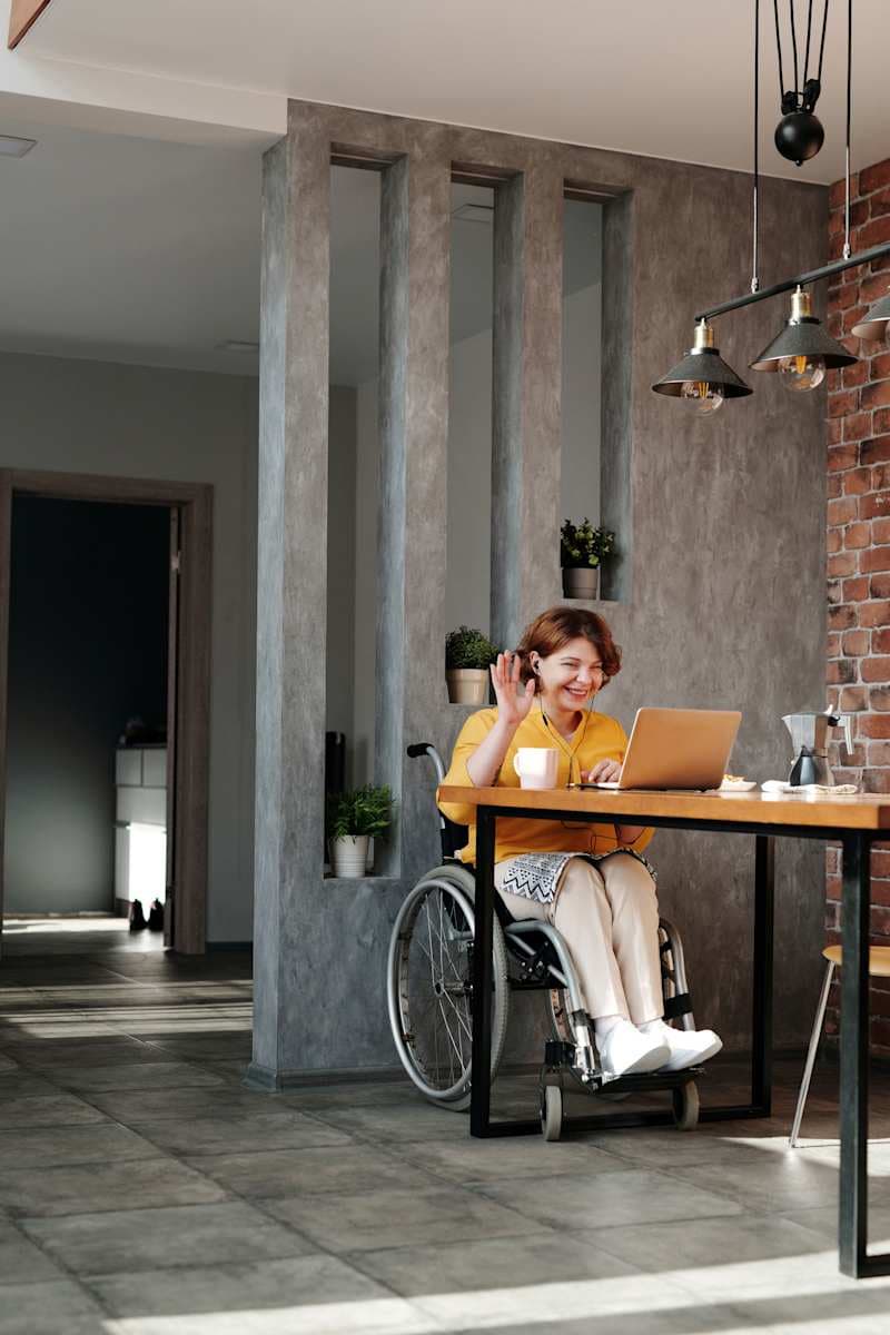 Succeed with Remote Work: Skillfully Navigate Remote & Hybrid Environments